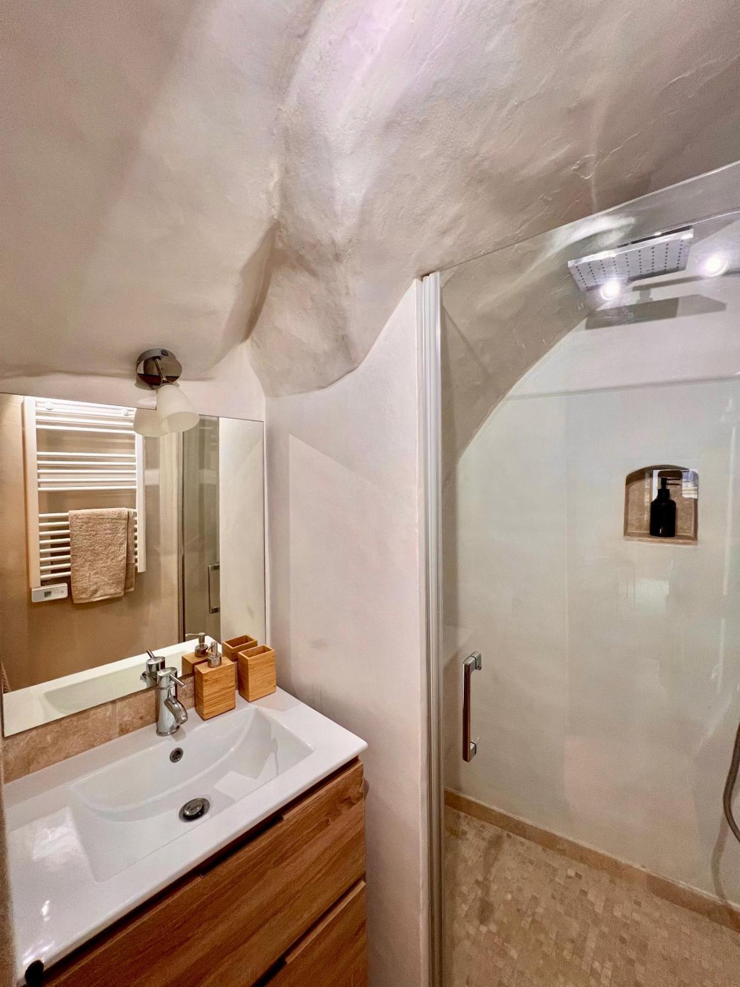 Coeur Du Luberon Apartment Лурмарен Екстериор снимка